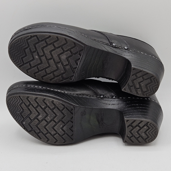 Dansko classic 2" heel leather clogs size 38 US size 7.5/ 8 - Picture 12 of 16